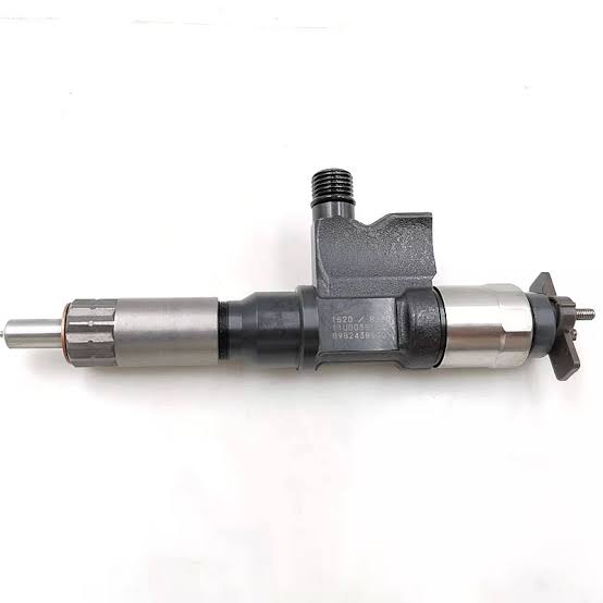 Denso 295050-2260 Isuzu 4HK1 / 6HK1 Revizyonlu Dizel Enjektör